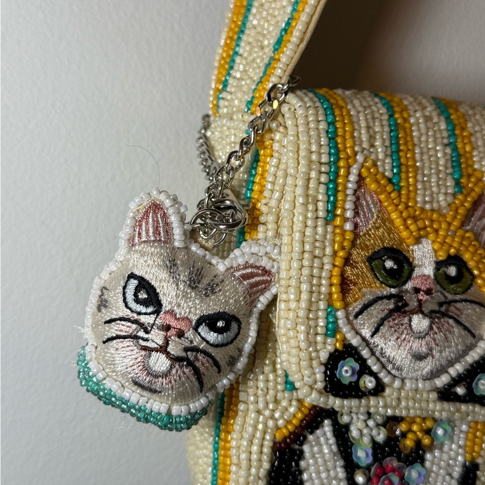 Cat Beaded Shoulder Bag - Picture 5 of 6